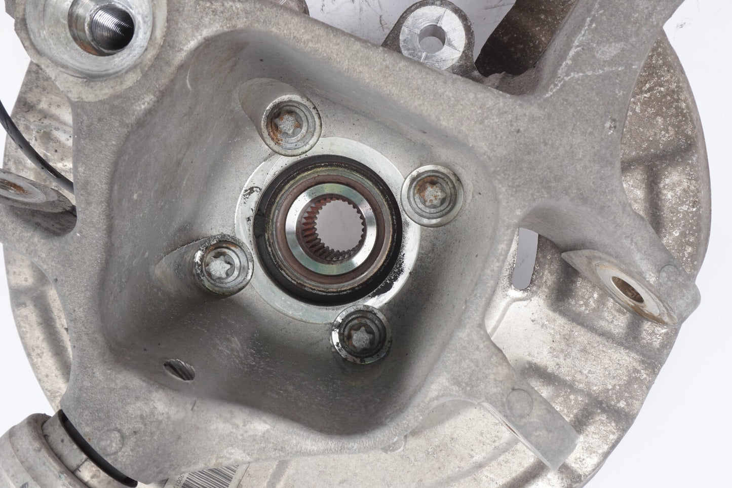 13 - 18 BMW 650i Grand Coupe RWD Rear Right Pass Side Spindle Knuckle Hub OEM