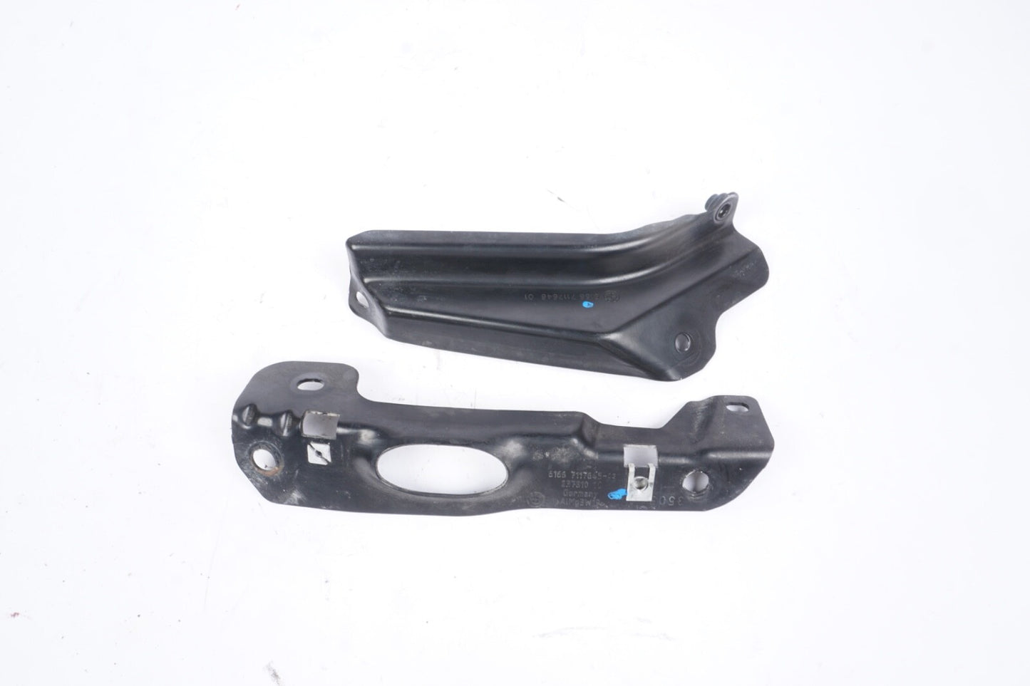 06-10 BMW 650I E64 FRONT LEFT WASH WASHER RESERVOIR LOWER BRACKET MOUNT OEM