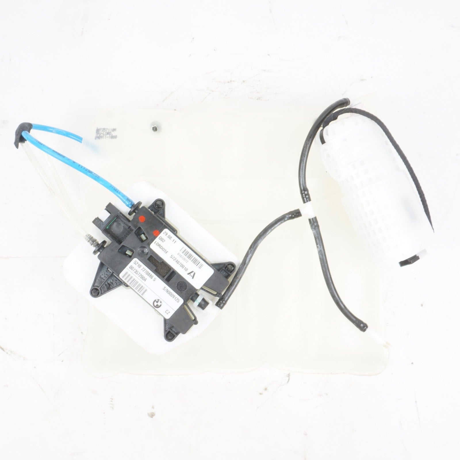 2012 – 2017 BMW 650i Front Left Seat Lumbar Support OEM 572407001