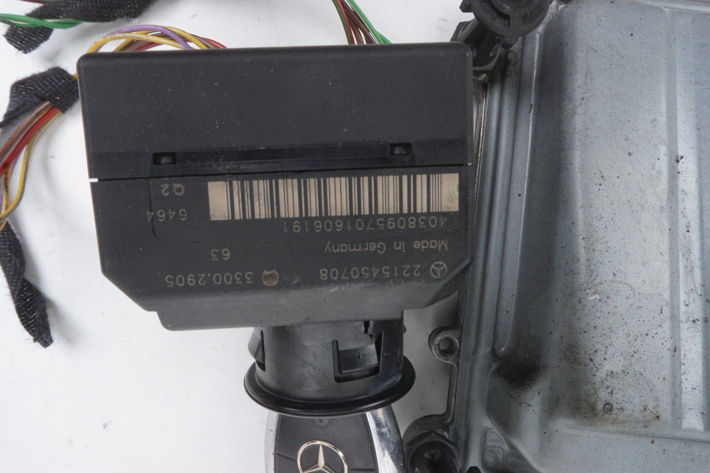 2007 - 2011 Mercedes-Benz S550 Ignition Set Key Lock Module OEM