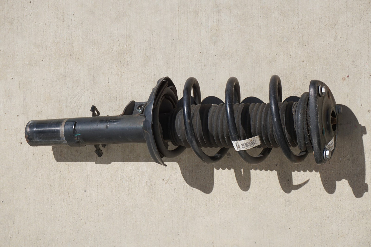 2021-2023 Polestar 2 Front Right Passenge Shock Strut Absorber & Coil Spring OEM