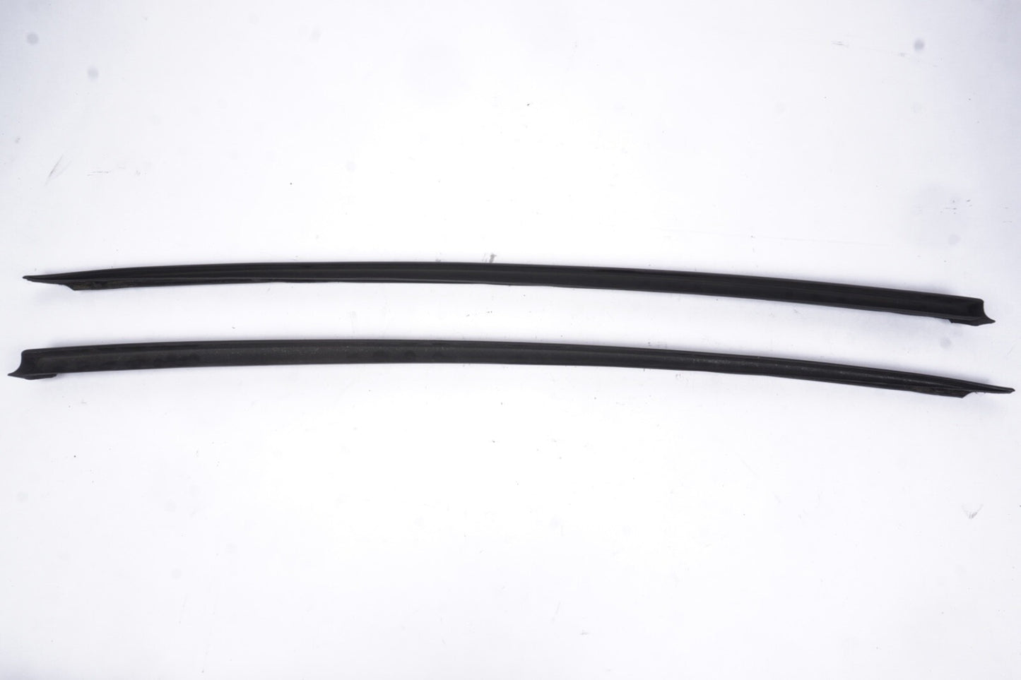 2011-2018 AUDI A8 QUATTRO - Left and Right Windshield SIDE TRIM / SEAL 4H0854328