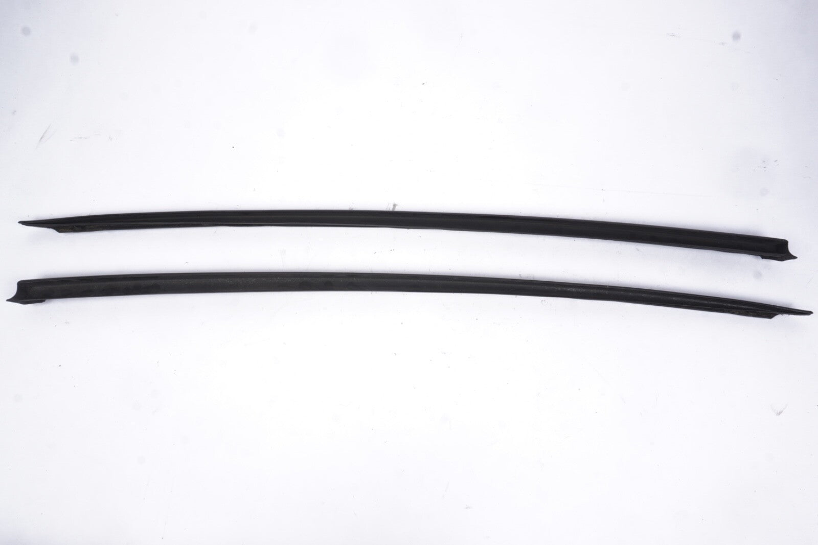 2011-2018 AUDI A8 QUATTRO - Left and Right Windshield SIDE TRIM / SEAL 4H0854328
