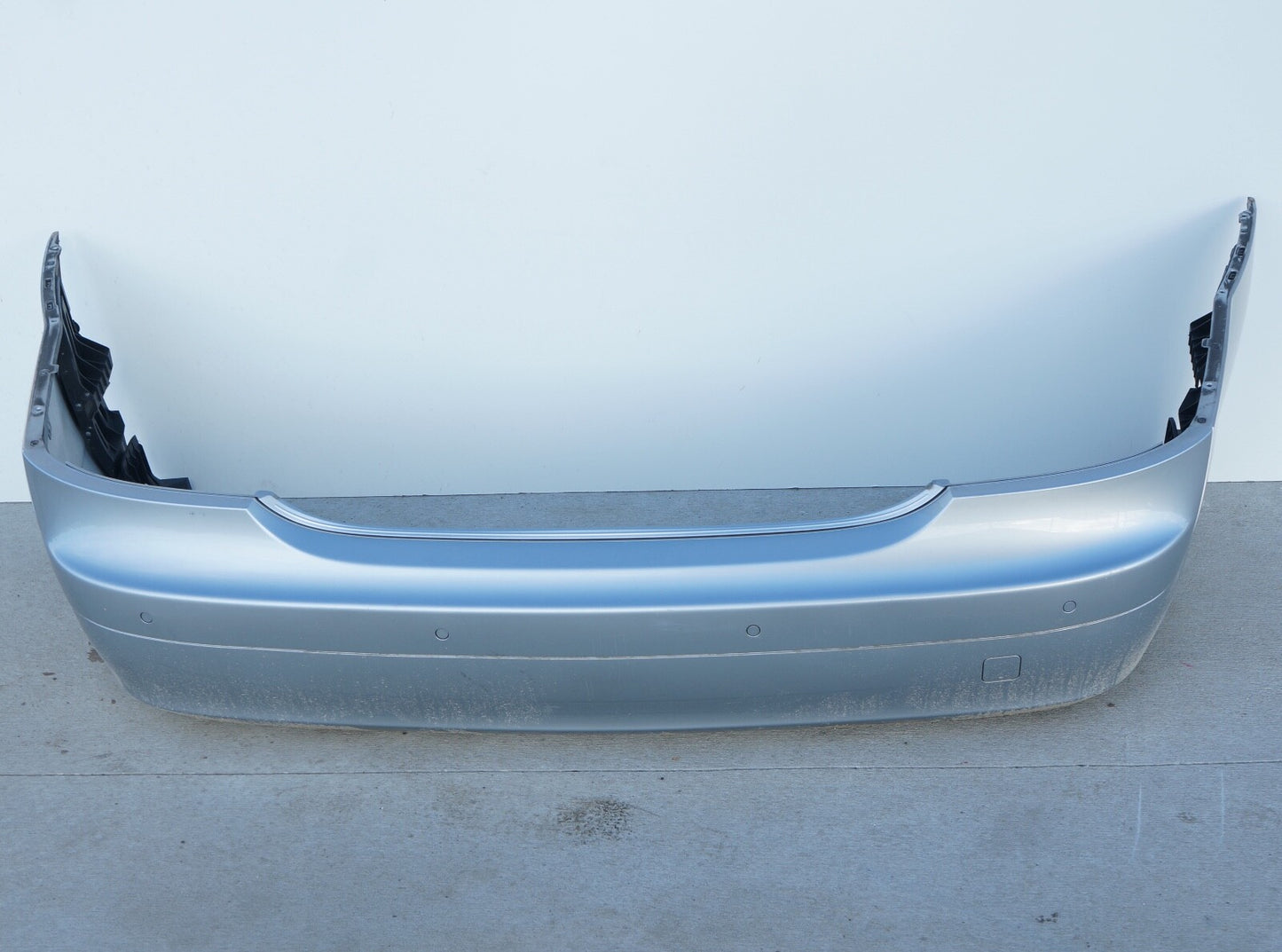 2007-2009 MERCEDES S550 W221 REAR BUMPER COVER W/ SENSORS OEM
