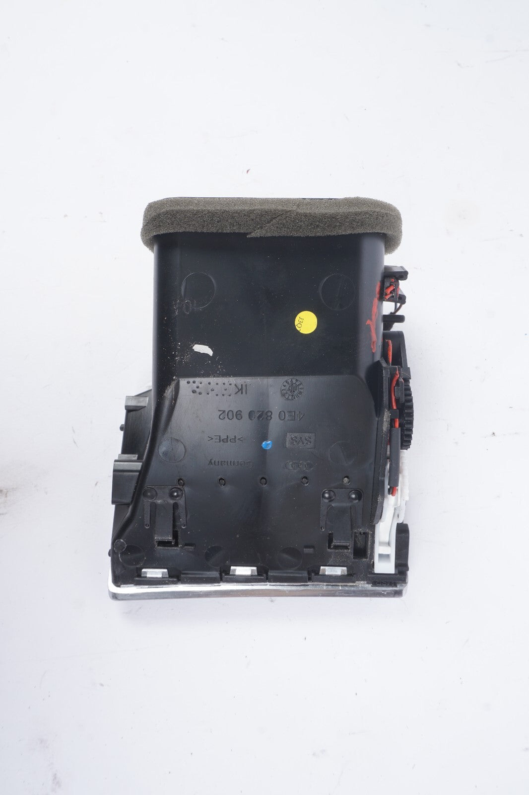 2004  - 2010 Audi A8 A8L Dash Ac Heater Air Vent Right Passenger Side OEM