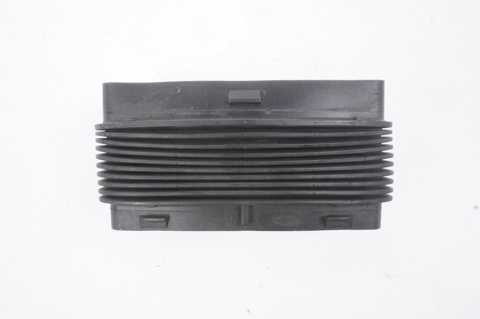 12-16 Mercedes-Benz E350 Right Passenger Side Air Inlet Duct Tube OEM