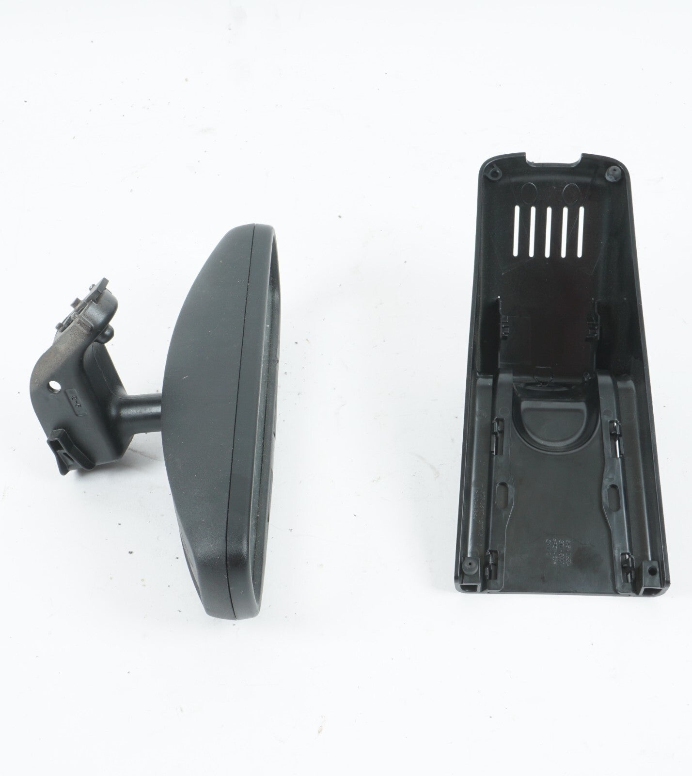 2017-2020 CHRYSLER PACIFICA INTERIOR REAR VIEW MIRROR OEM