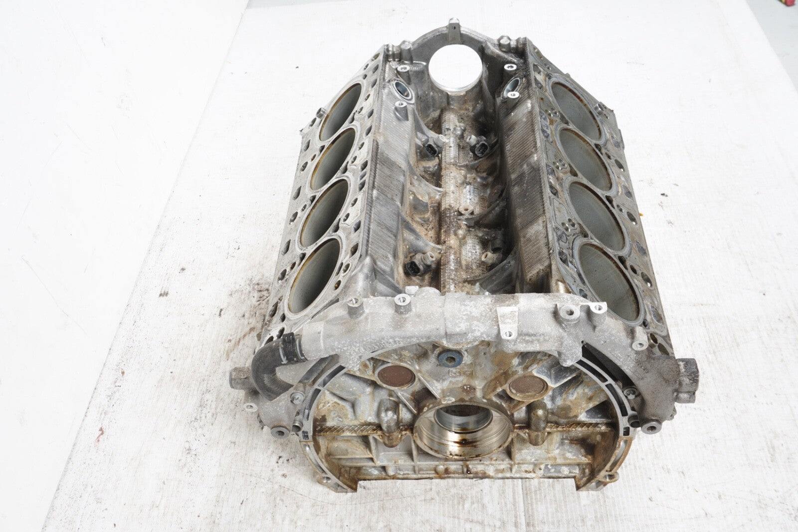 2009 - 2018 PORSCHE CAYENNE 4.8L 8 CYLINDER CYLINDER BLOCK CRANKCASE 948101113