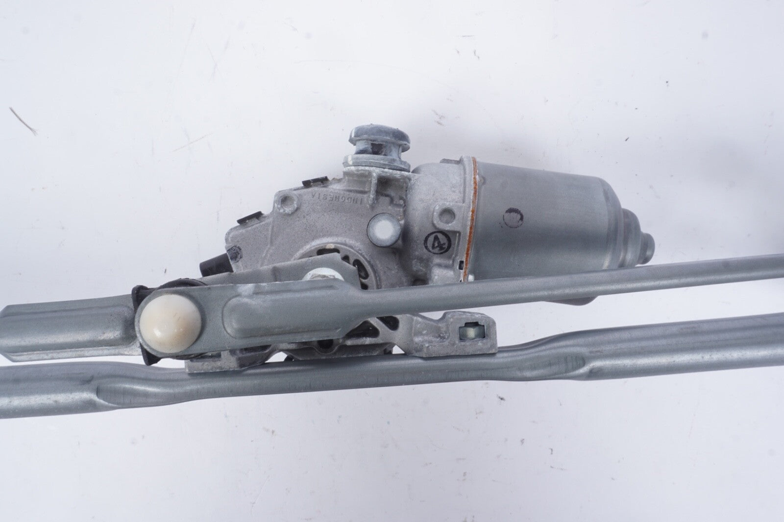 2014-2019 Mini Cooper F55 Front Windshield Wiper Transmission Linkage Motor OEM