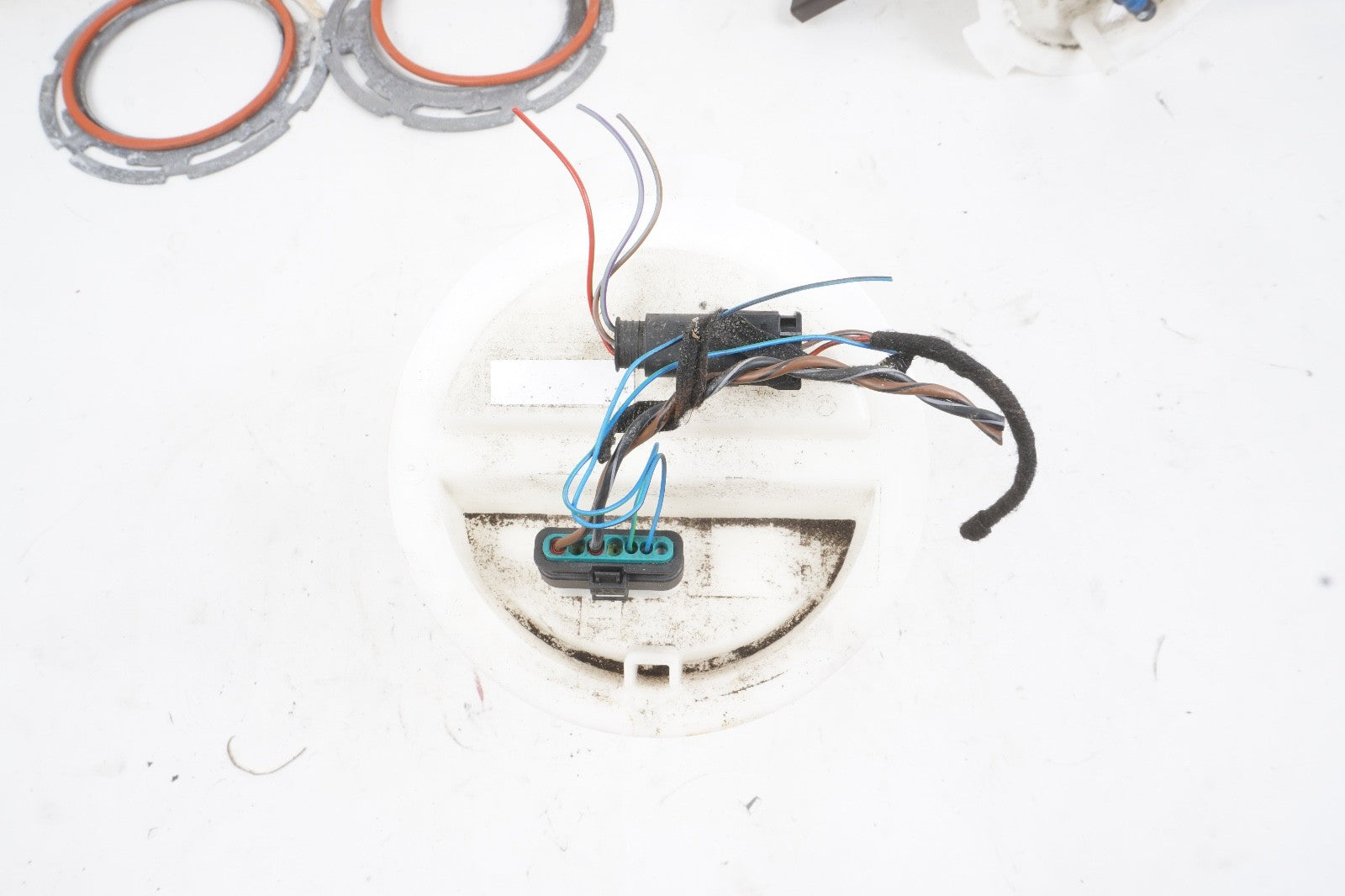 2012 - 2015 Mercedes C250 1.8L Fuel Pump Tank Sending Unit & Level Sensor 36k