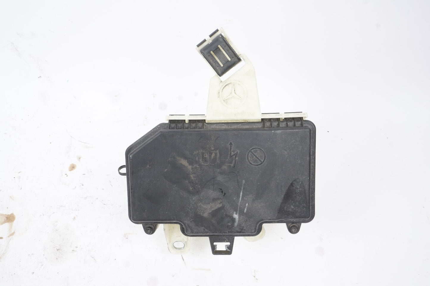 14-17 Mercedes S550 W222 Front Engine Fuse Relay Box Housing OEM