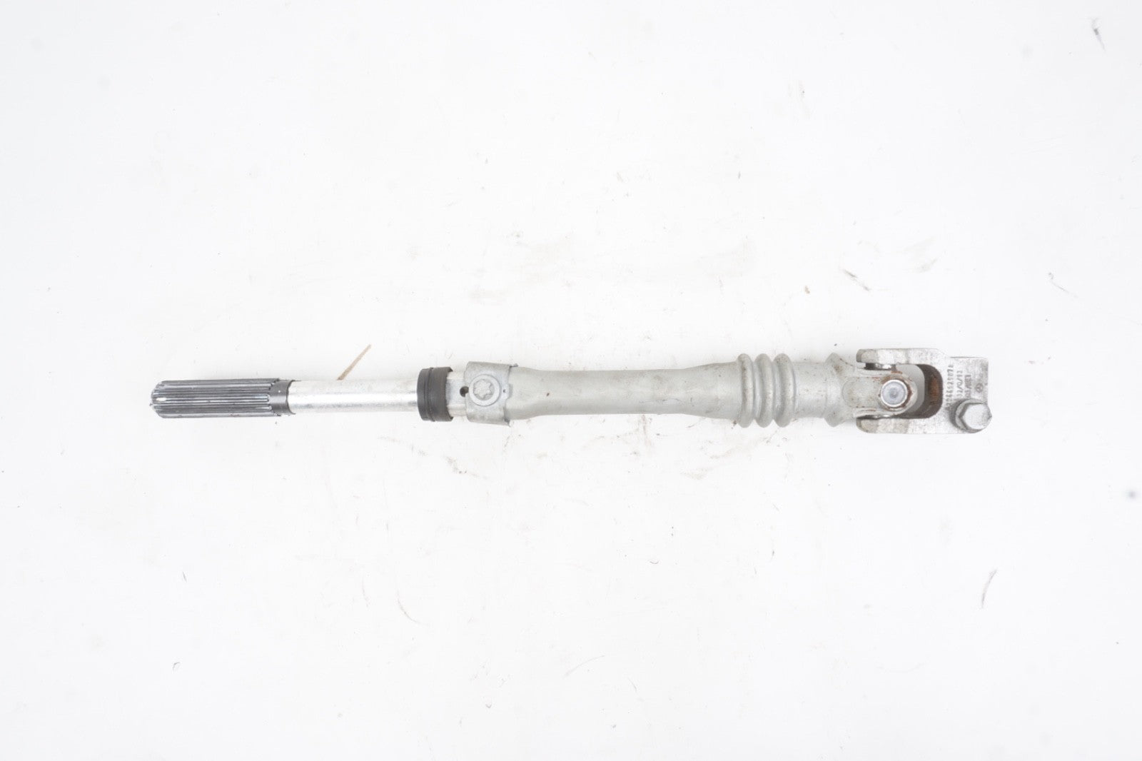 2012 - 2015 Mercedes W204 C250 1.8L Power Steering Gear Shaft 2044620078