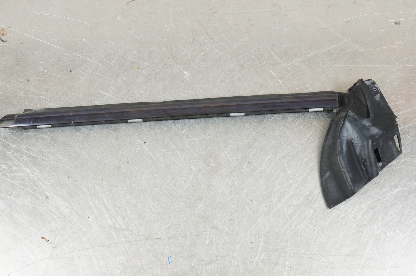 2003-2011 Mercedes SL500 Door Window Weather Seal Molding Rear RIGHT OEM