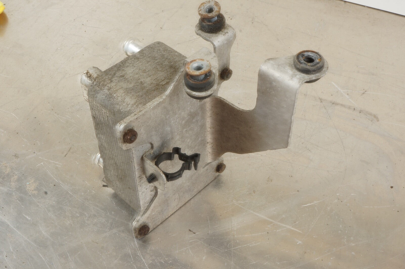 AUDI VOLKSWAGEN AUTOMATIC TRANSMISSION OIL COOLER OEM 4E0317021