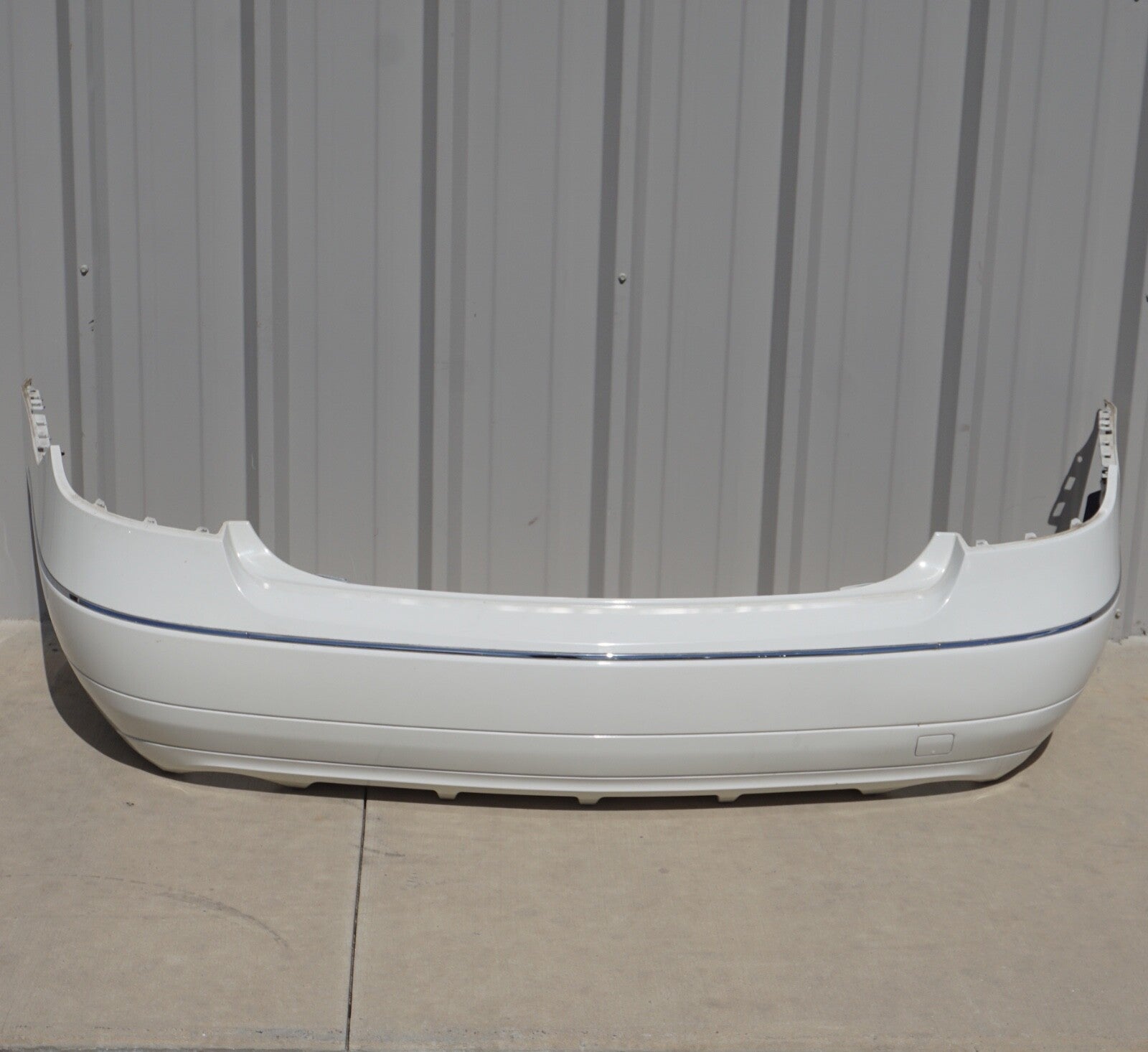 2010 2011 2012 2013 MERCEDES E350 CONVERTIBLE  COUPE REAR BUMPER COVER OEM