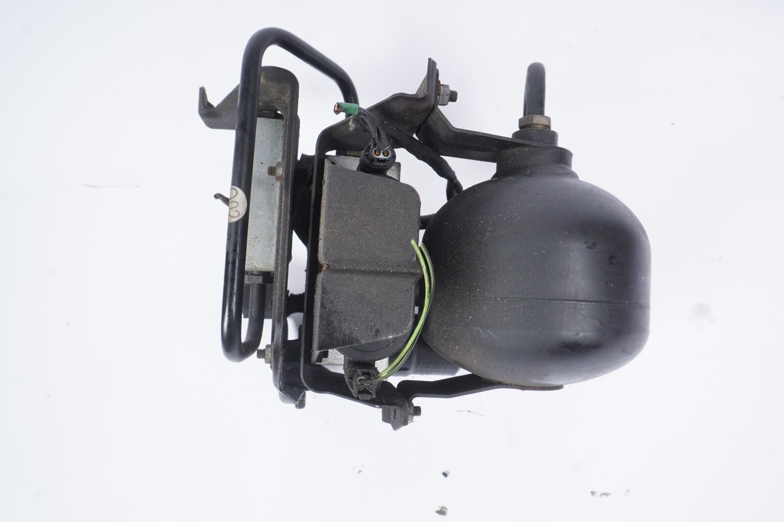 03-06 Mercedes R230 SL500 Pressure Relief Valve Tank Hydraulic OEM