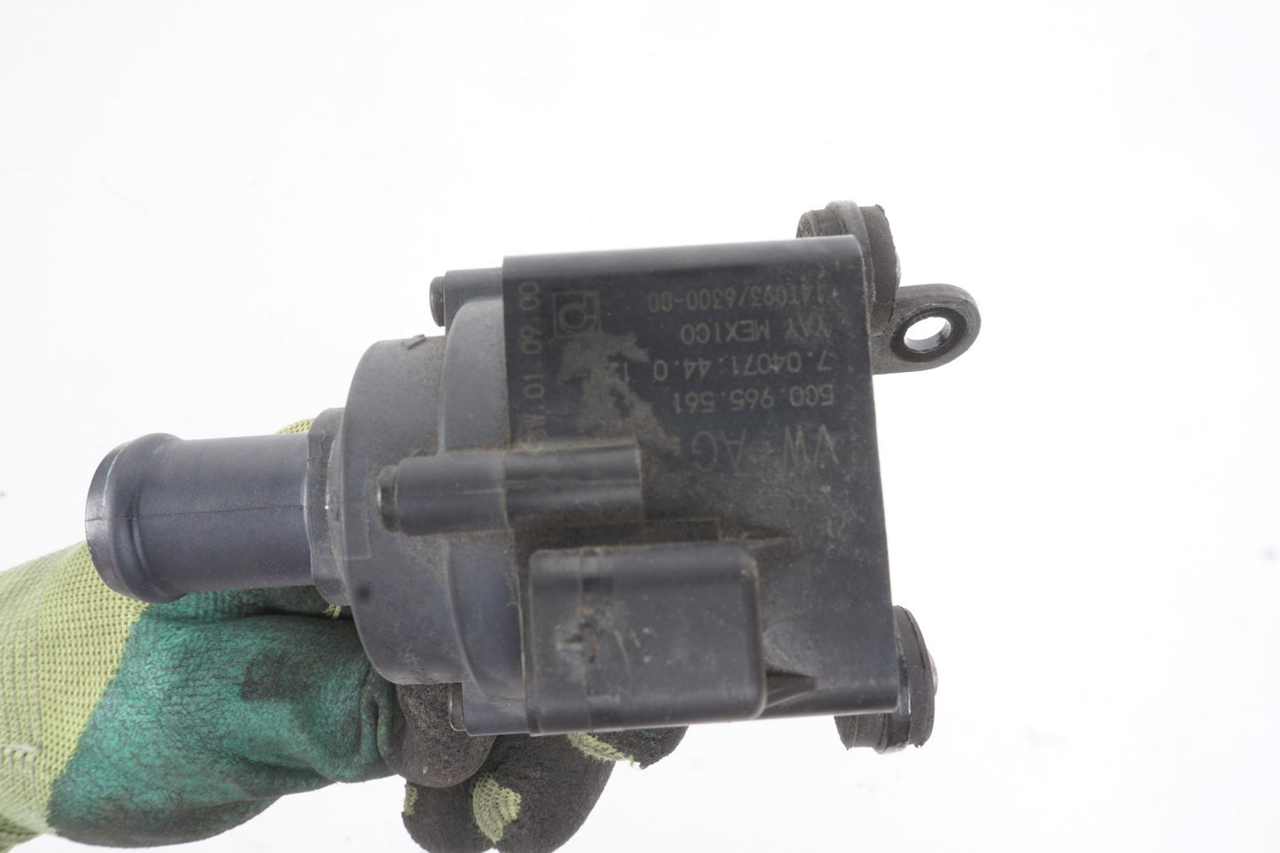 2014-2017 Volkswagen Passat 1.8L Auxiliary Water Pump 5C0122063E OEM