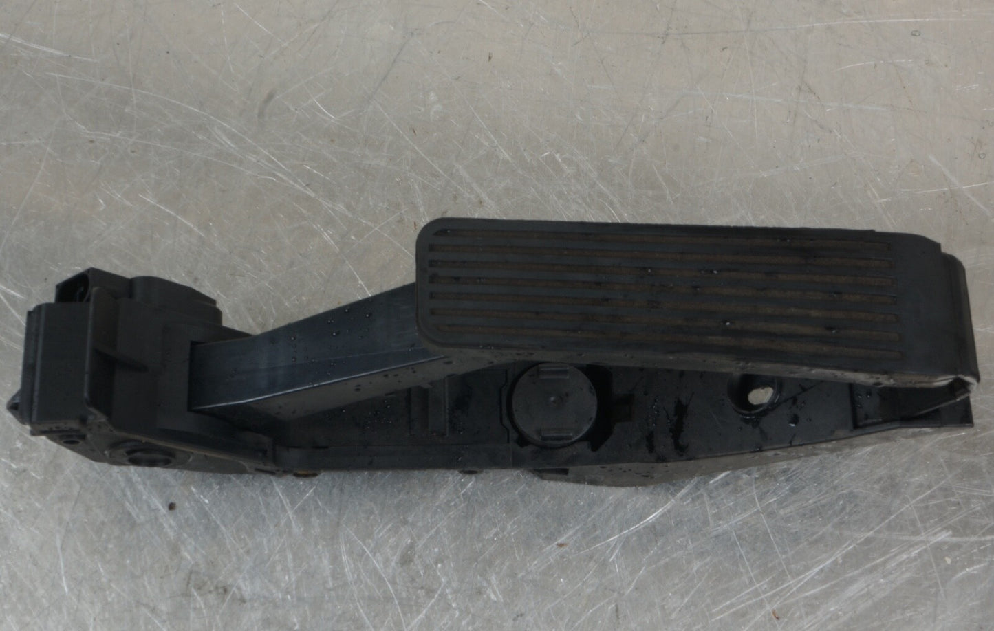 07-14 Mercedes W216 CL550 CL600 S400 S63 Gas Accelerator Pedal 2213000104 OEM