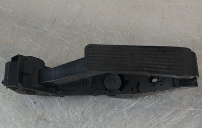 07-14 Mercedes W216 CL550 CL600 S400 S63 Gas Accelerator Pedal 2213000104 OEM