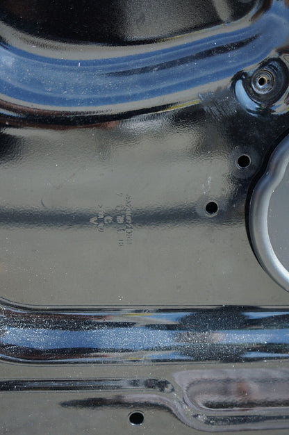 13 14 15 16 17 18 19 20 Mercedes Benz SL550 R231 Front Right Door Shell Black