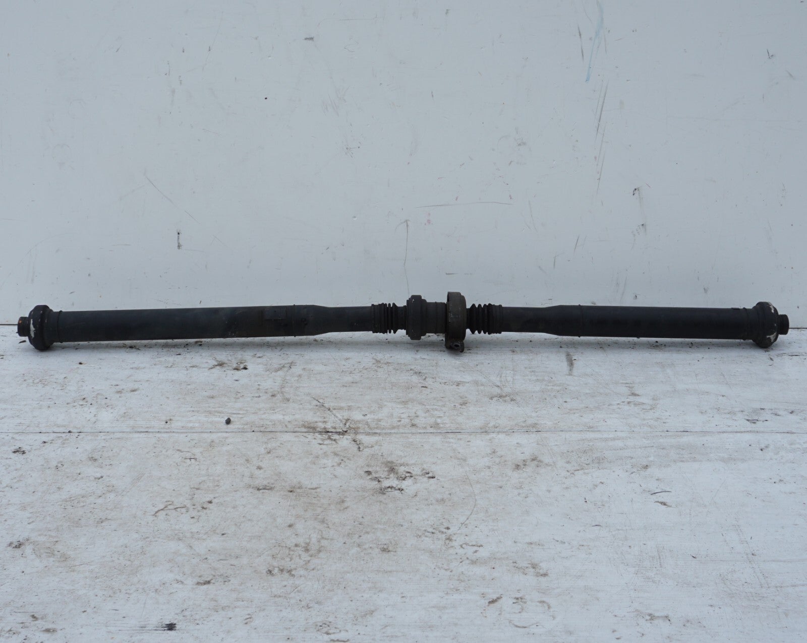 11-18 Porsche Cayenne 958 4.8l Rear Driveshaft 7P5521102F OEM