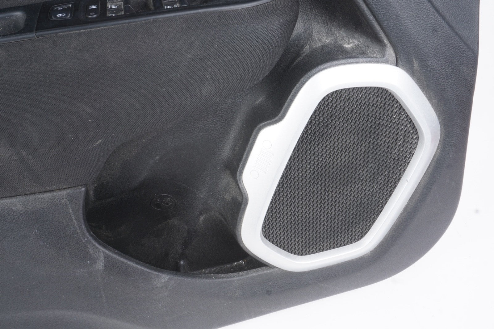2019 - 2021 Jeep Renegade Front Left Door Panel Cover Trim Black OEM