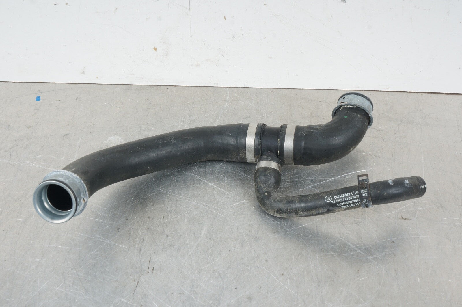 2020 MB SL450 R231 Coolant Hose Pipe A2315015282 3.0i