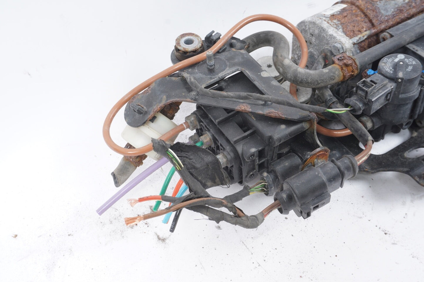 2011-2018 Audi A8 Air Ride Suspension Air Compressor | OEM 4H0616005