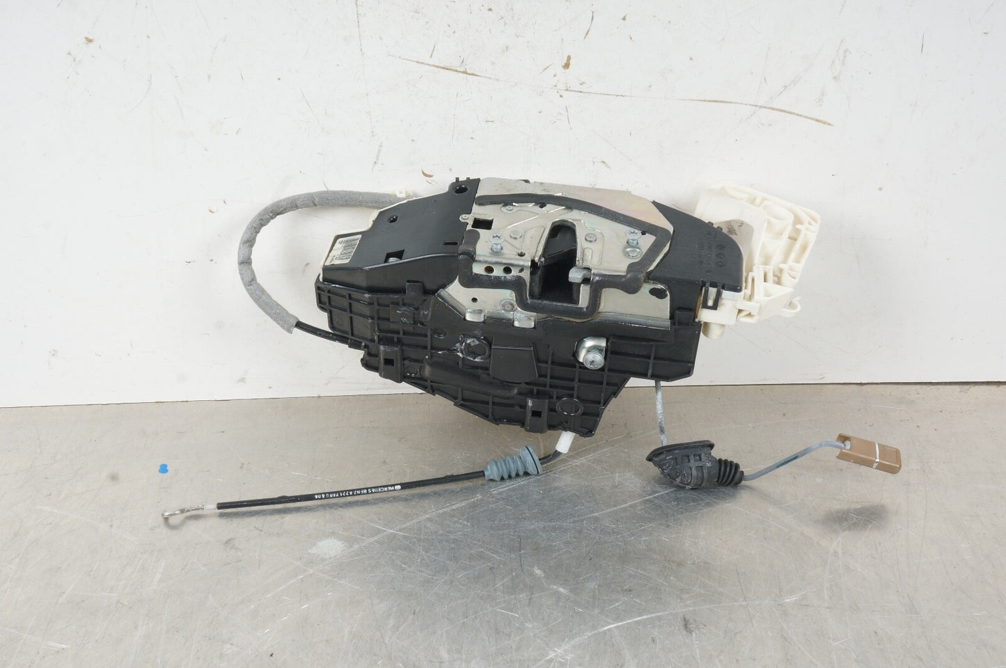 07-13 Mercedes W221 S550 S400 Front Left Door Lock Latch Actuator Keyless Go OEM