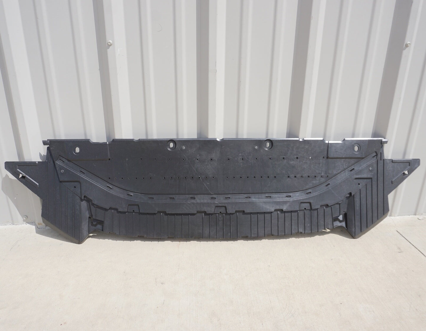 Fits 2016- 2018 Audi A6 S-line S6 New Front Bumper Lower Splash Shield Deflector