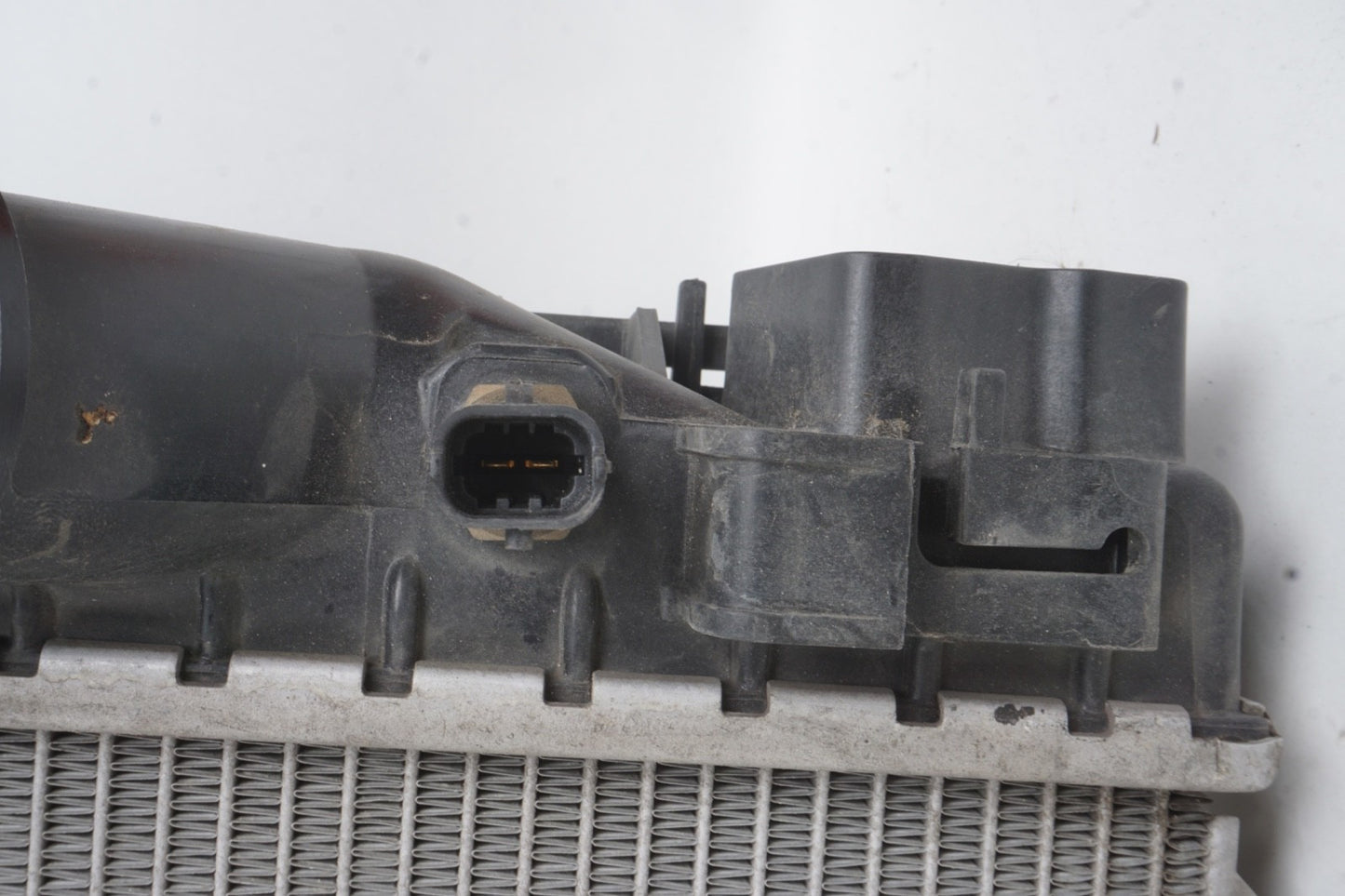 2014 - 2019 MASERATI GHIBLI M157 ENGINE COOLING RADIATOR 16472874 OEM