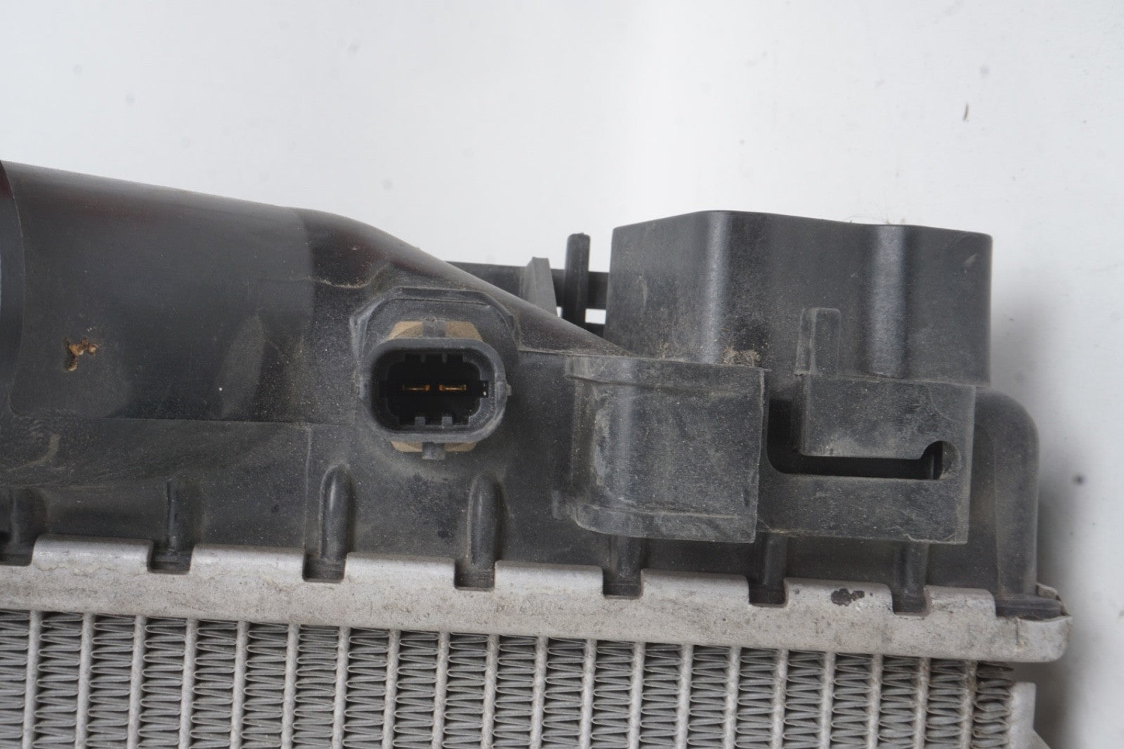 2014 - 2019 MASERATI GHIBLI M157 ENGINE COOLING RADIATOR 16472874 OEM