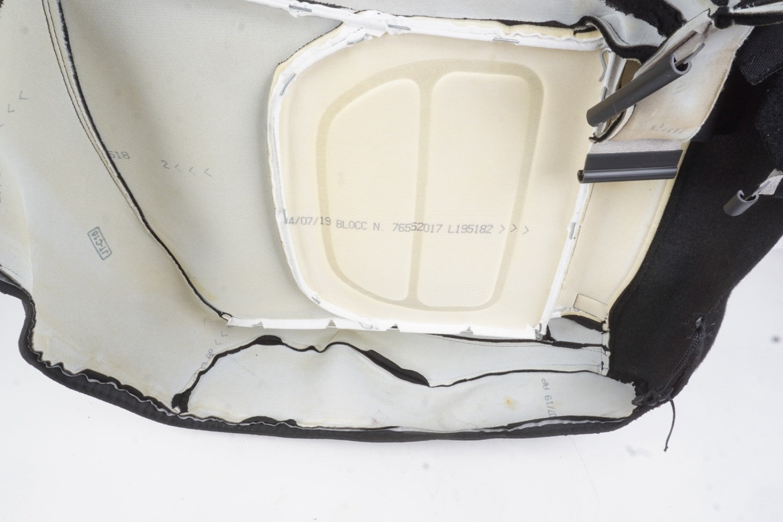2018 - 2022 Jeep Renegade Rear Bottom Side 2ND Row Upper Seat Cushion Assembly