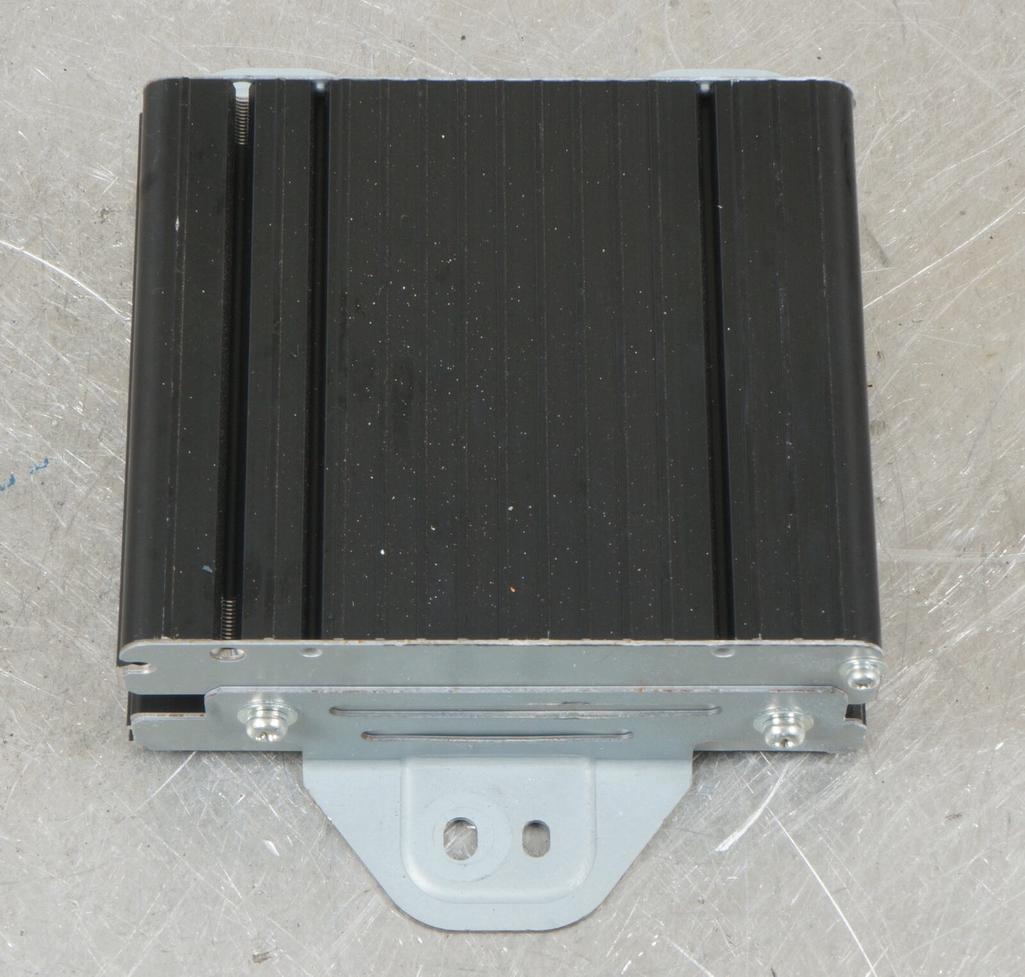 06-13 Mercedes W164 ML350 R350 GL450 Power Inverter Module 2049820020 OEM