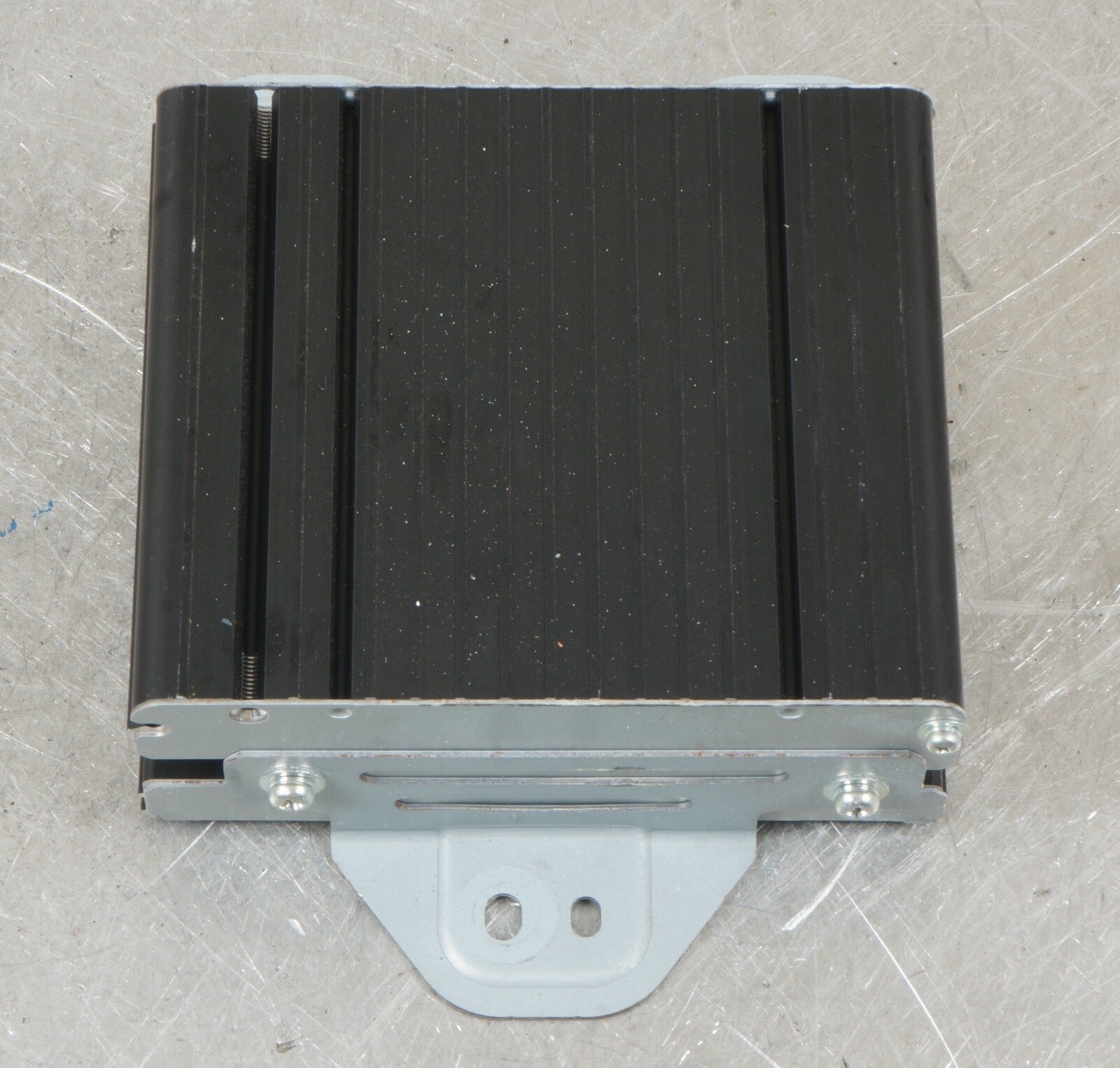 06-13 Mercedes W164 ML350 R350 GL450 Power Inverter Module 2049820020 OEM