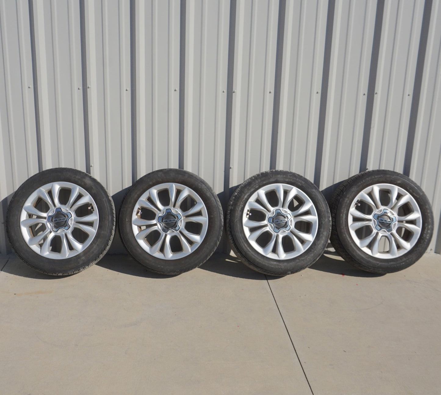 2016 - 2018 Fiat 500 Rim Rims Wheel Wheels OEM Aluminum 17x7 SET