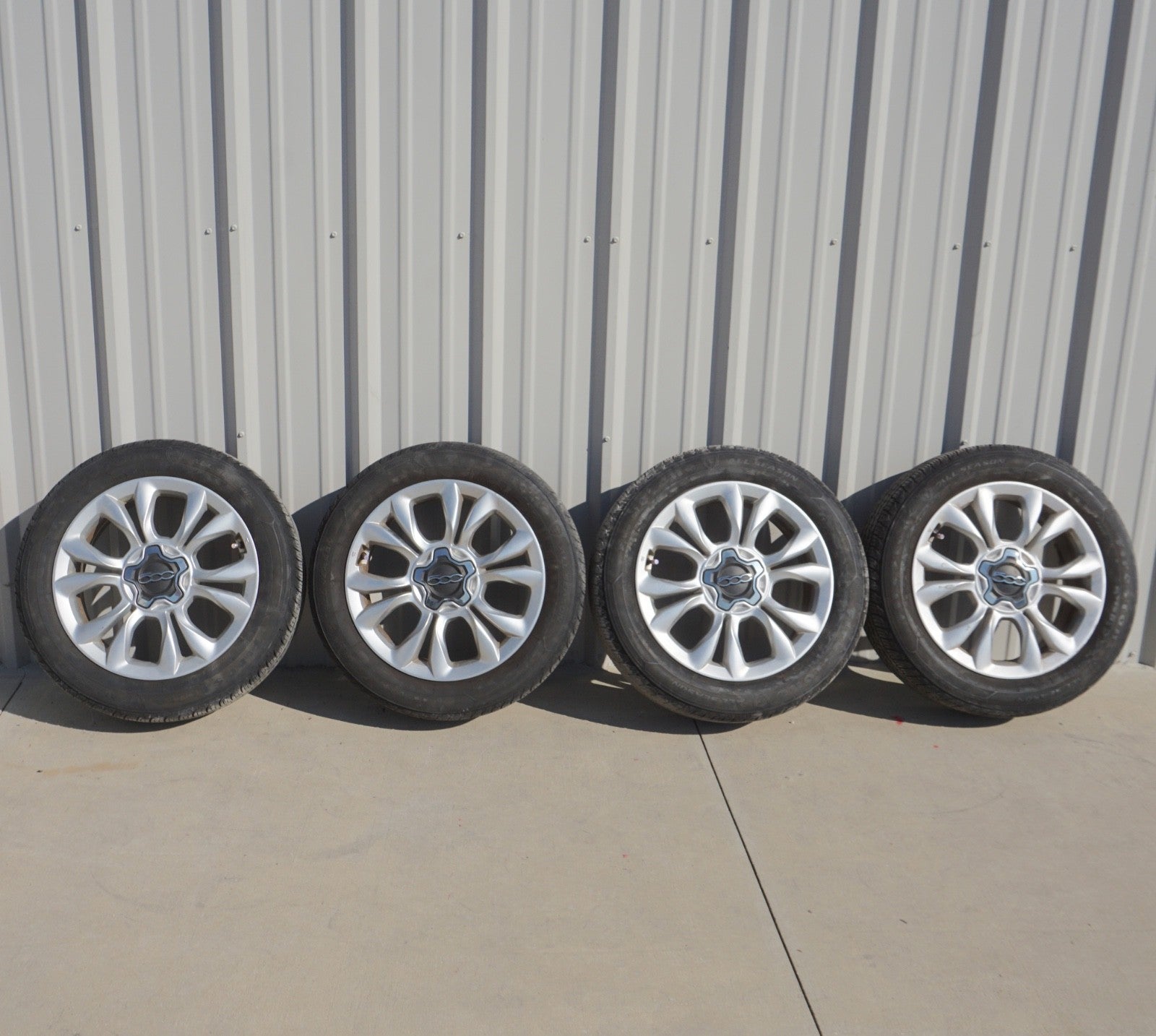 2016 - 2018 Fiat 500 Rim Rims Wheel Wheels OEM Aluminum 17x7 SET