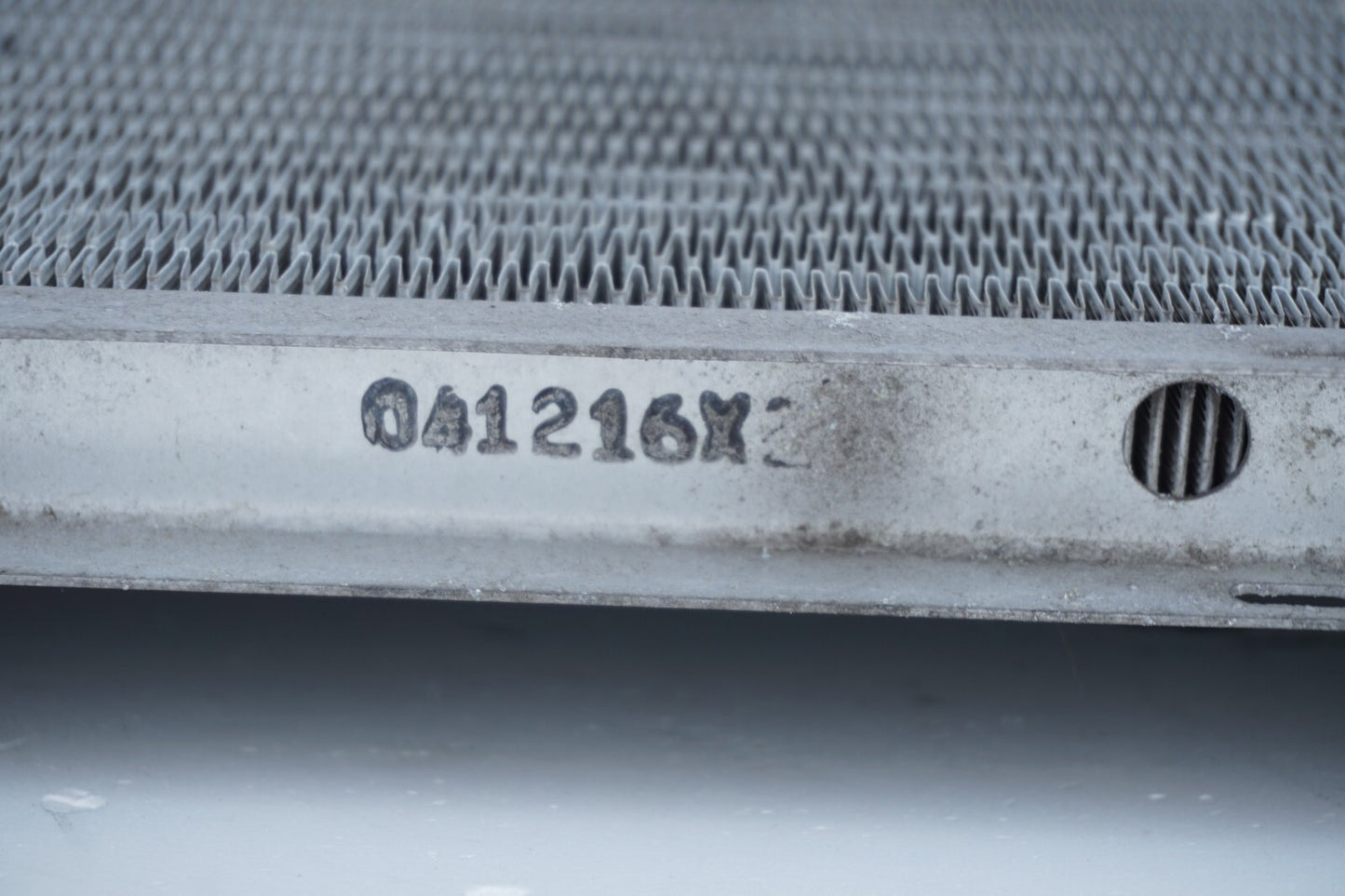2005-2014 GMC Yukon Chevrolet Tahoe Radiator 22840117 OEM