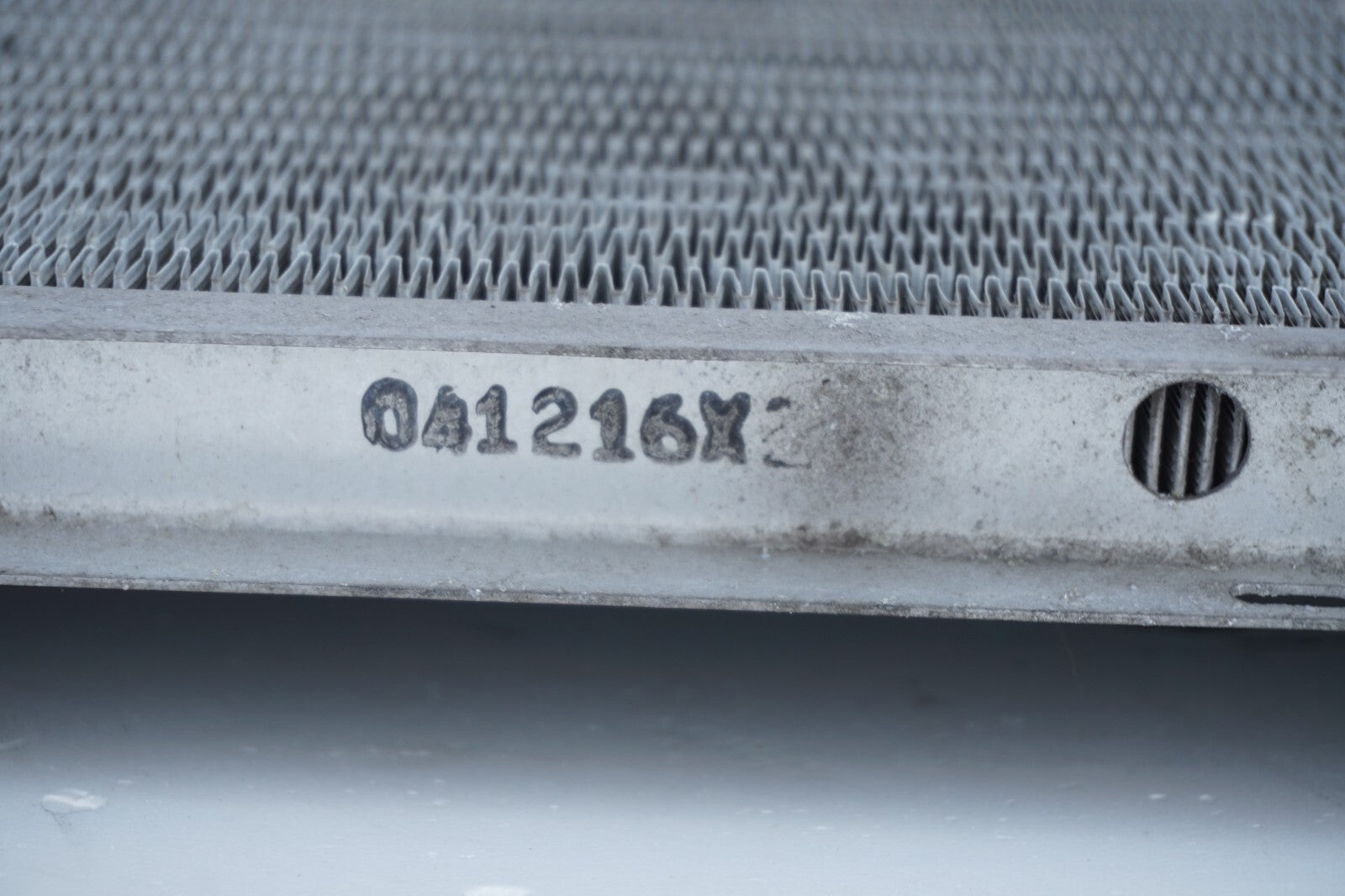 2005-2014 GMC Yukon Chevrolet Tahoe Radiator 22840117 OEM