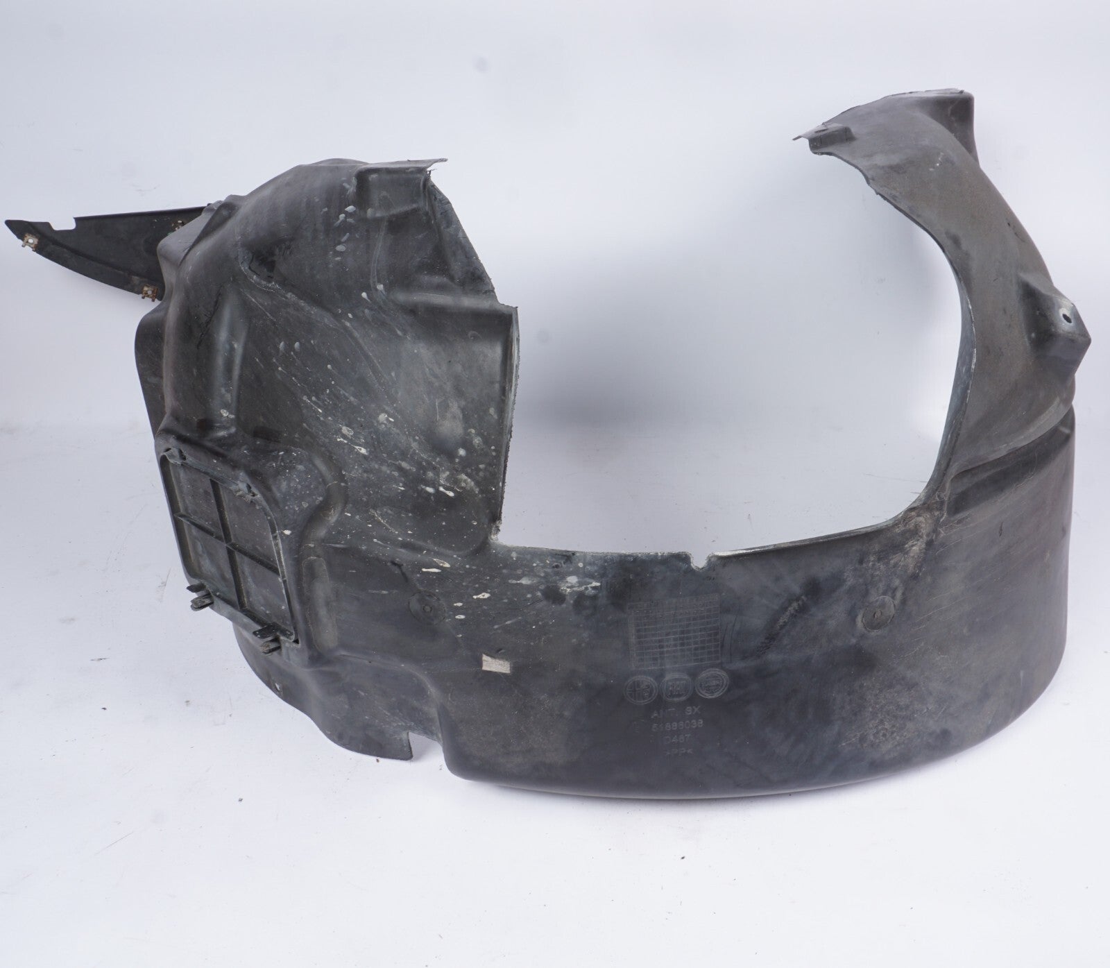 14 - 17 Fiat 500L Front Left Driver Side Inner Fender Liner Splash Guard OEM