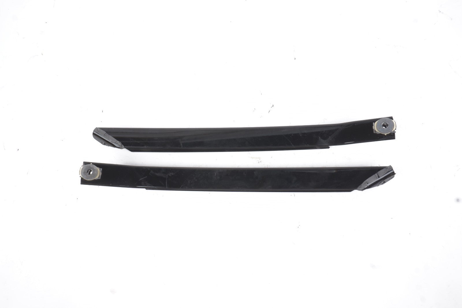 10-17 Mercedes E350 W207 Coupe Rear Quarter Glass Division Bar Molding LH&RH OEM