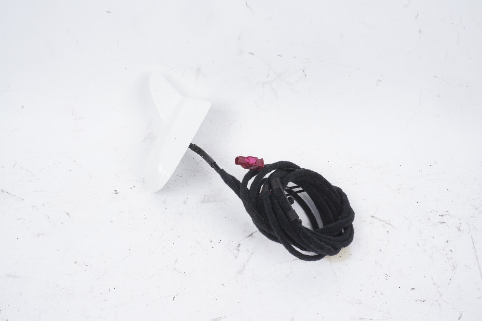 2009 - 2011 Audi A6 Shark Fin Antenna 4F5035503K OEM
