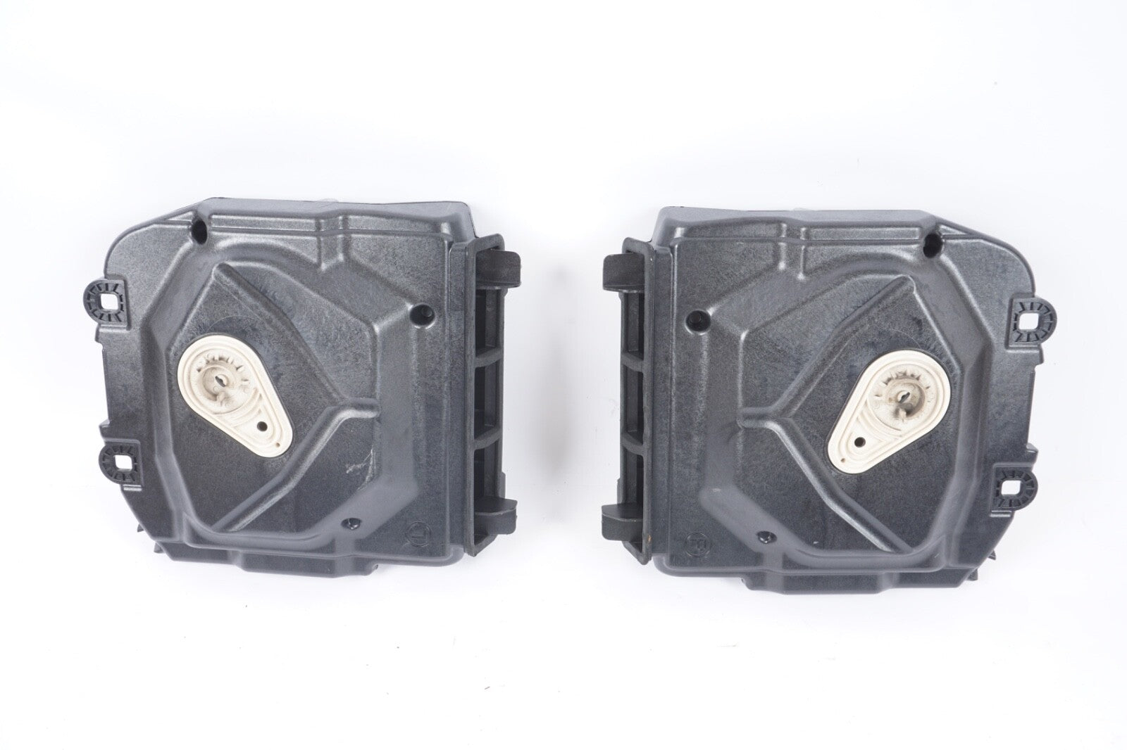2012-2018 BMW 650  F12 F13 M6 F10 M5 Left Right  HIFI DSP SUBWOOFER OEM 9169687