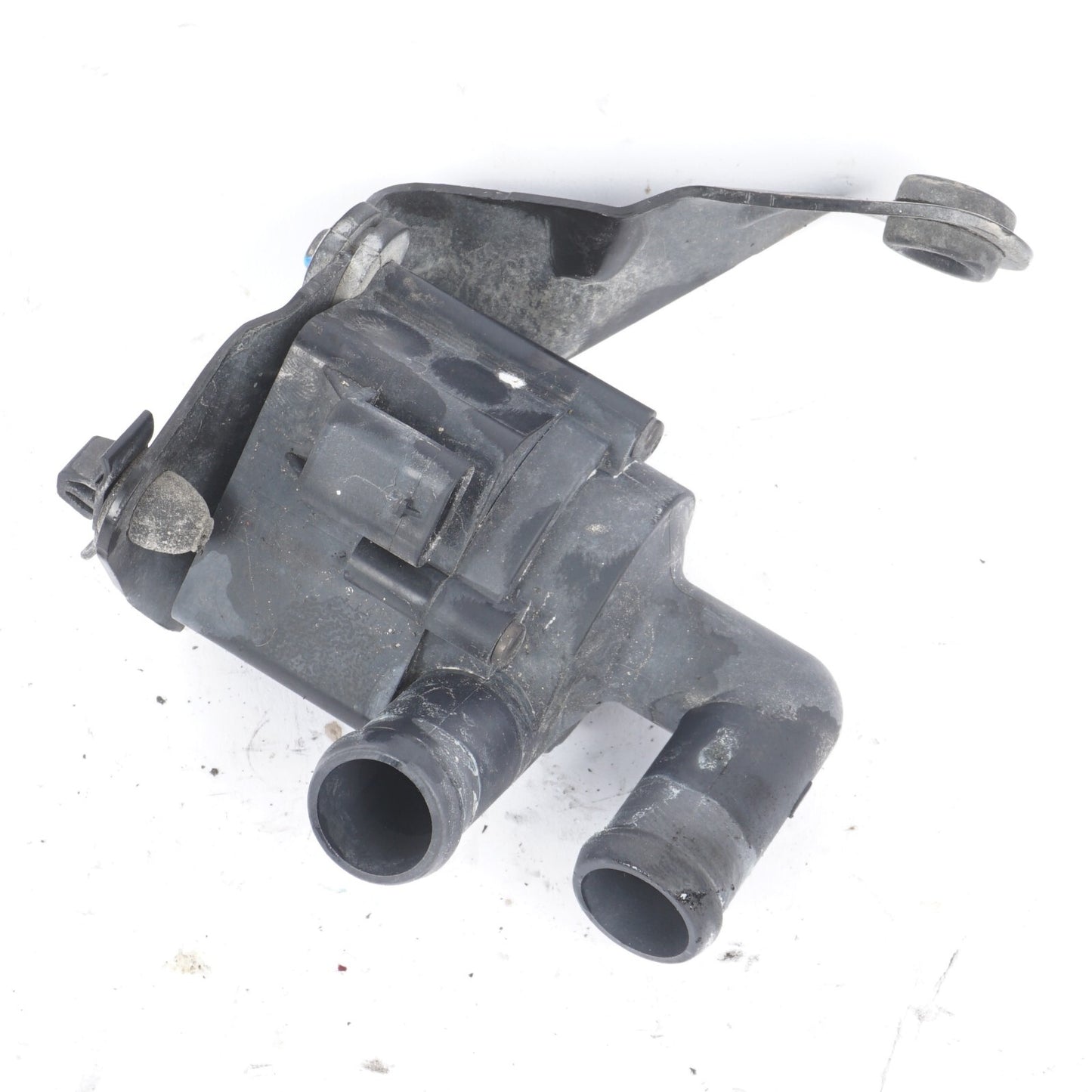 2011-2016 BMW 550i xDrive F10 Auxiliary Coolant Water Pump 9230235 OEM