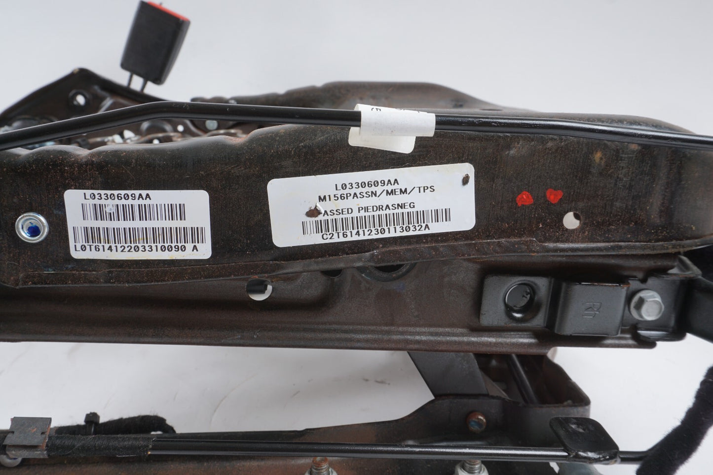 2014-2019 MASERATI GHIBLI FRONT RIGHT PASSENGER SEAT TRACK RAIL FRAME OEM