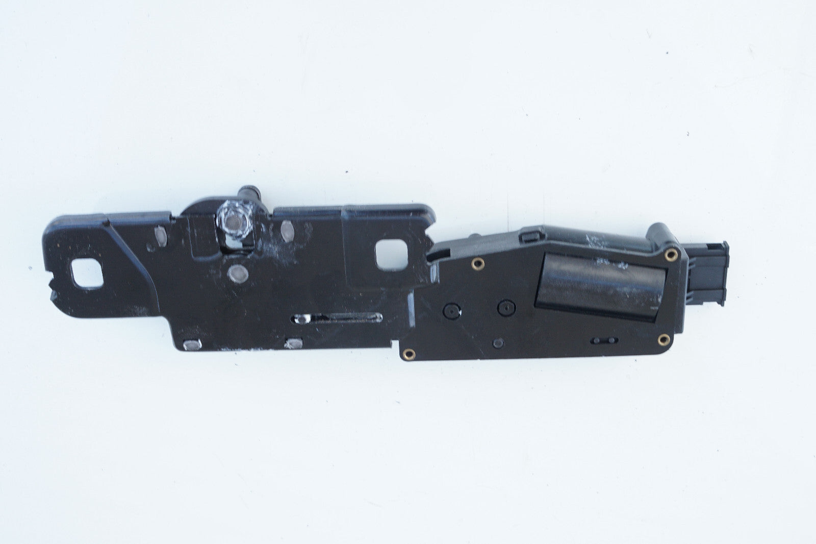 2011 - 2018 AUDI A8L REAR TRUNK LID LOCK LATCH STRIKER PLATE 4H0827383 OEM