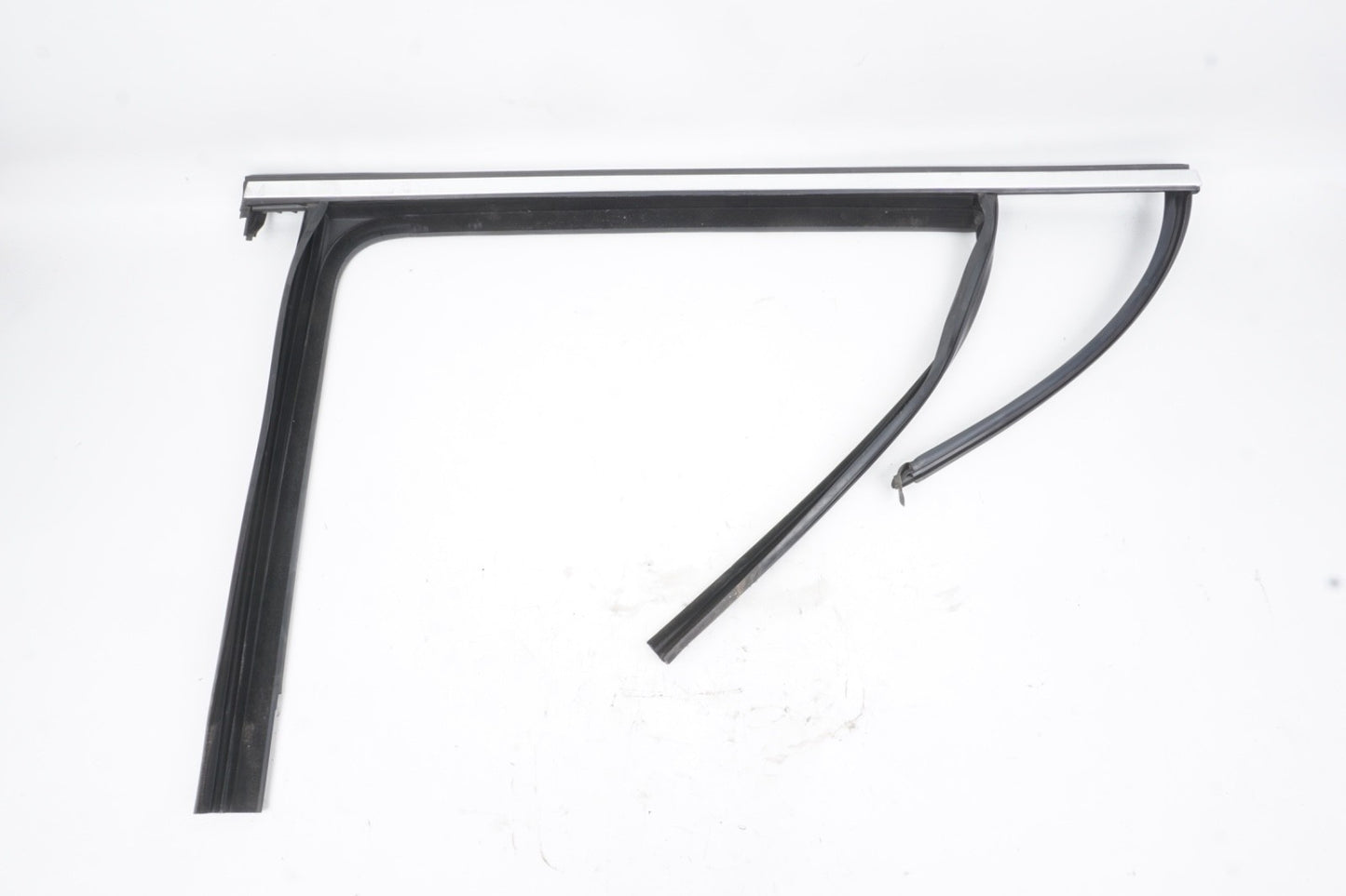 2020 - 2025 MERCEDES-BENZ GLB250 EQB REAR LEFT SIDE DOOR UPPER TRIM MOLDING SEAL