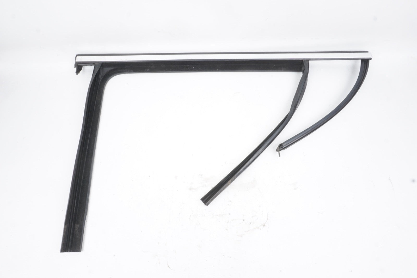 2020 - 2025 MERCEDES-BENZ GLB250 EQB REAR LEFT SIDE DOOR UPPER TRIM MOLDING SEAL