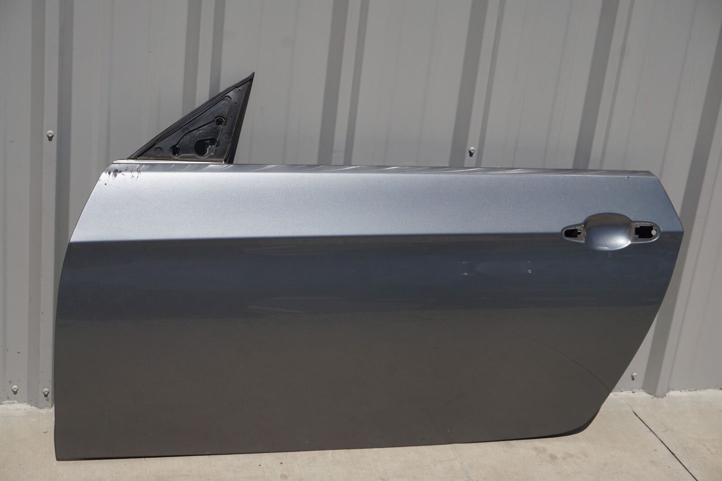 07 - 13 BMW 328i 335i Convertible Front Left Driver Door Shell OEM