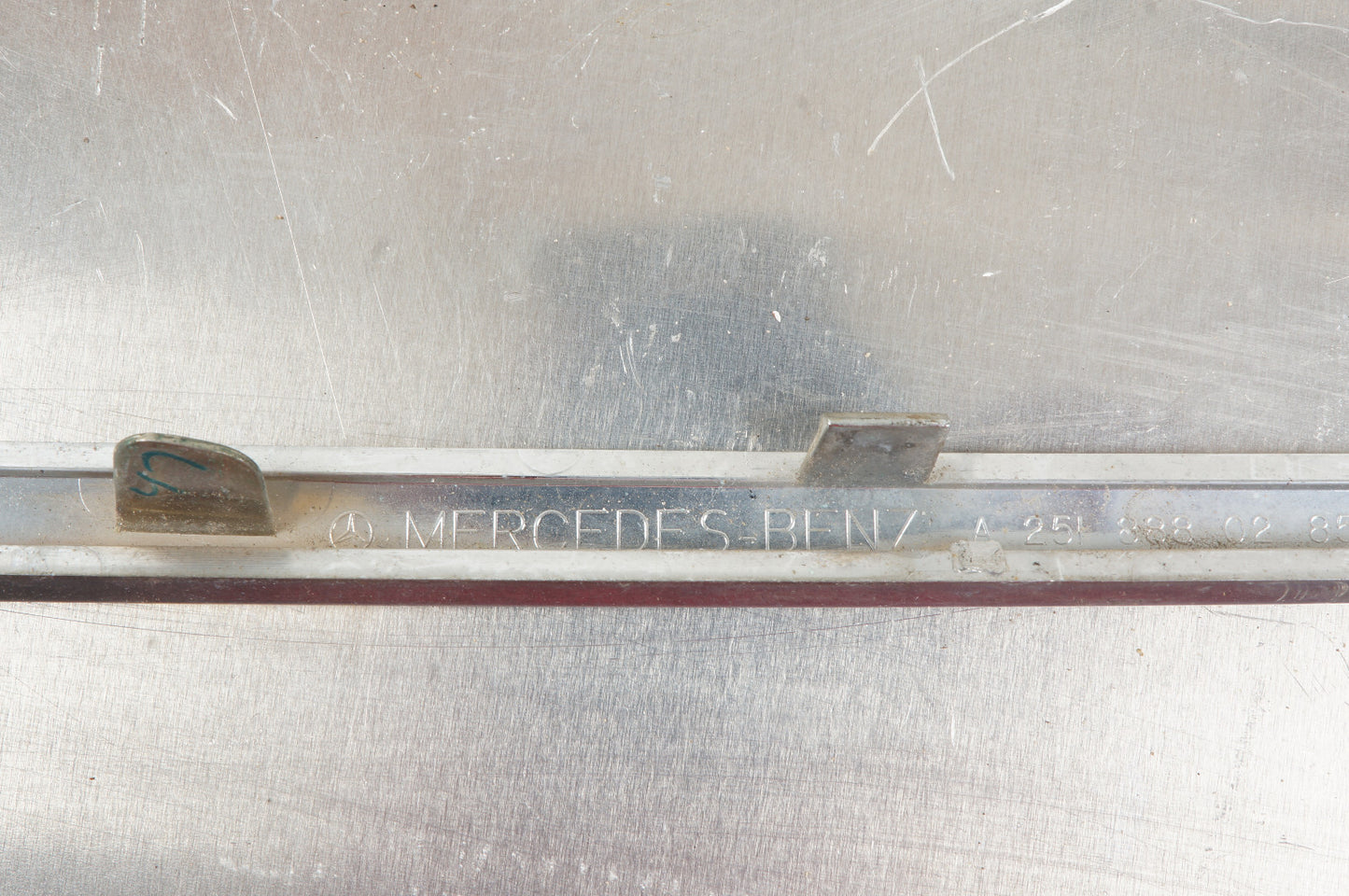 06-10 MERCEDES R350 R500 FRONT GRILL MOLDING STRIPS SET OF 5 OEM